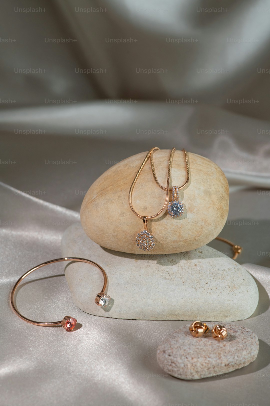 Adding pet birthstones to your family tree