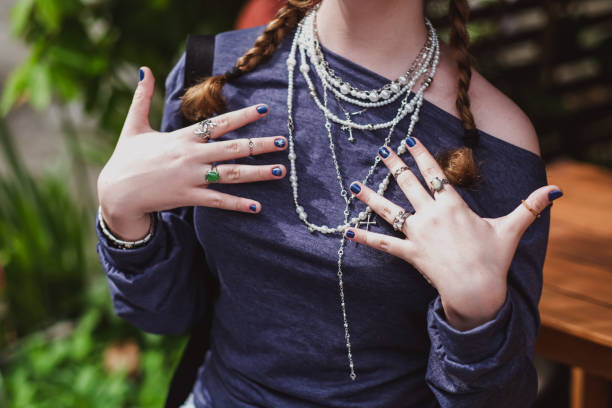 How a clover pendant brings luck